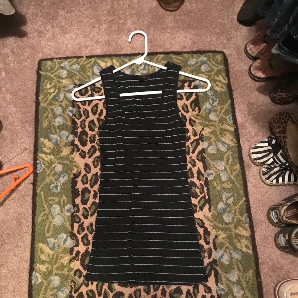 Black and silver tank